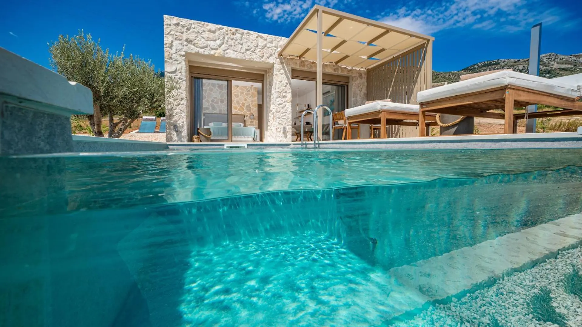 Ionian Horizon - Private Bungalows location